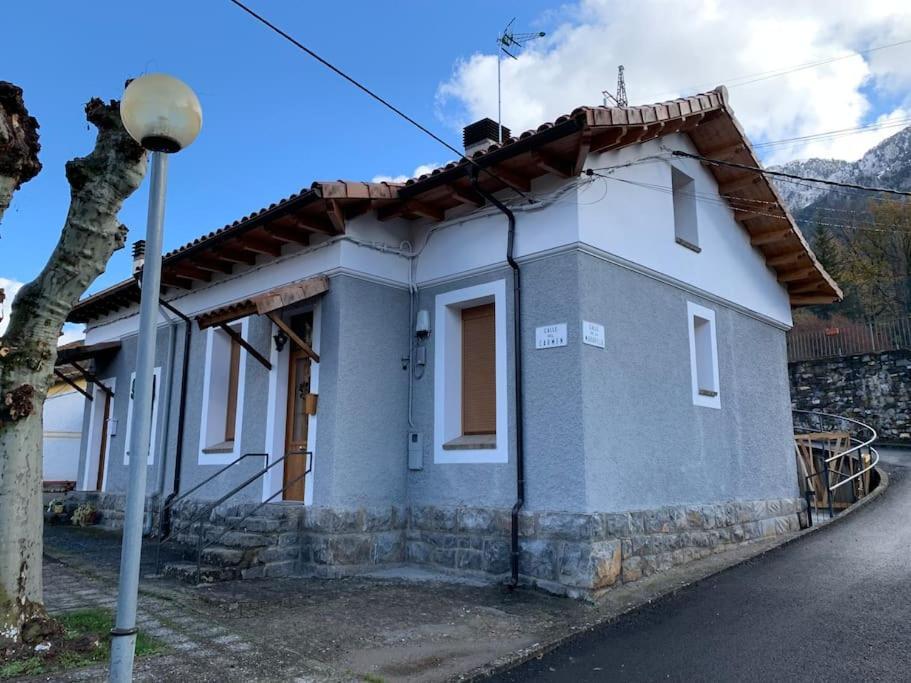 La Casa De La Colonia Villa Seira Luaran gambar